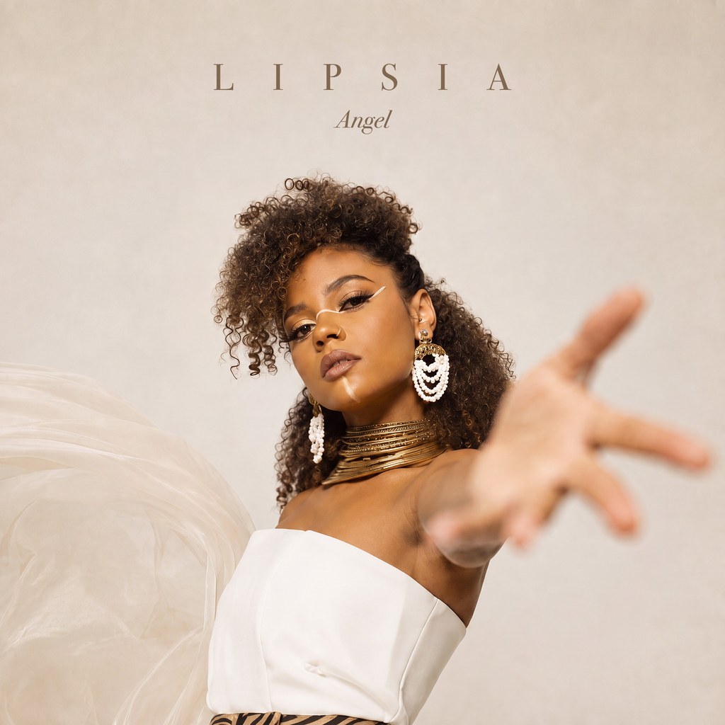 LIPSIA — Angel. Концепция «Рука»: рука, протянутая к зрителю